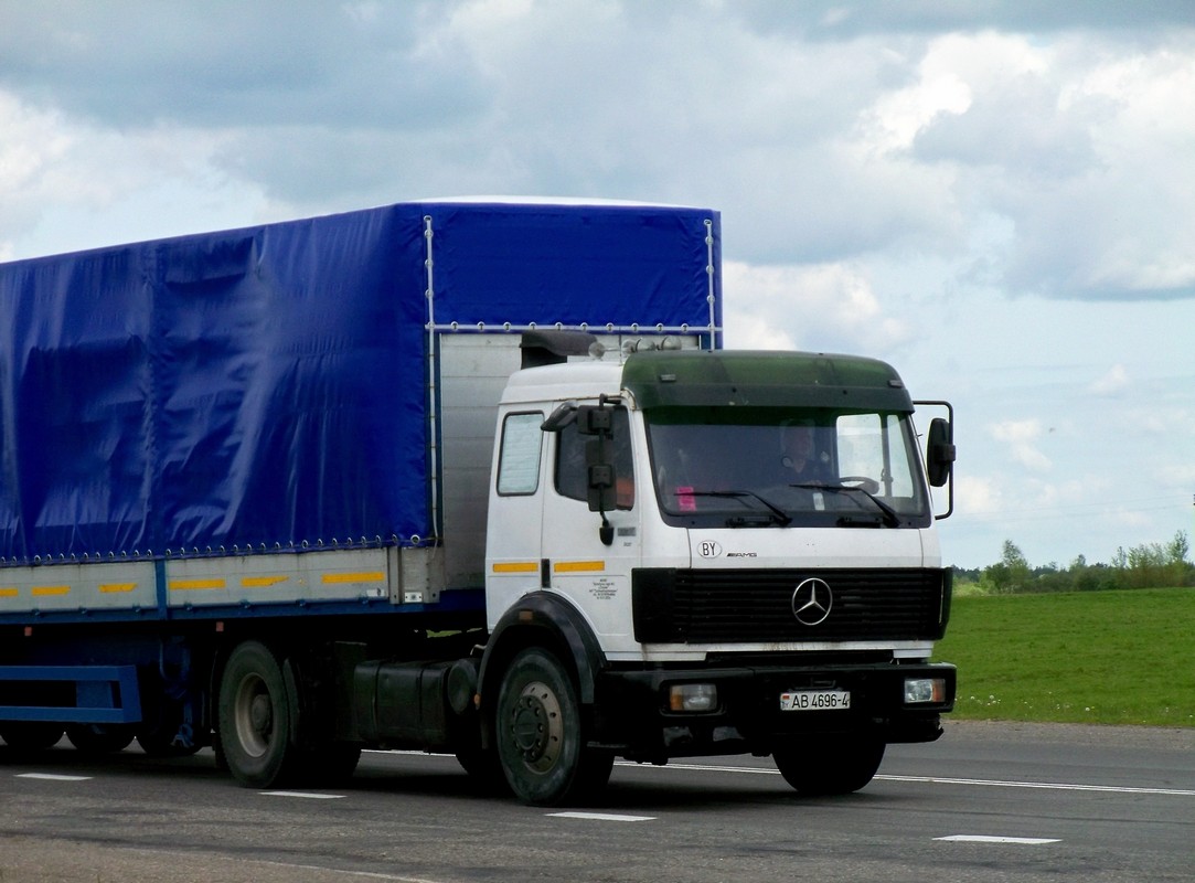 Гродненская область, № АВ 4696-4 — Mercedes-Benz SK (общ. мод.)