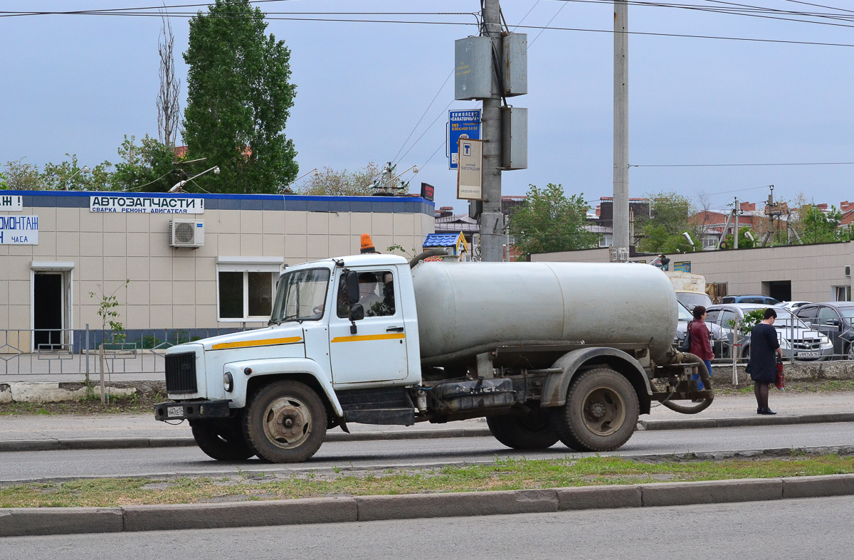 Волгоградская область, № А 447 ОЕ 134 — ГАЗ-3309