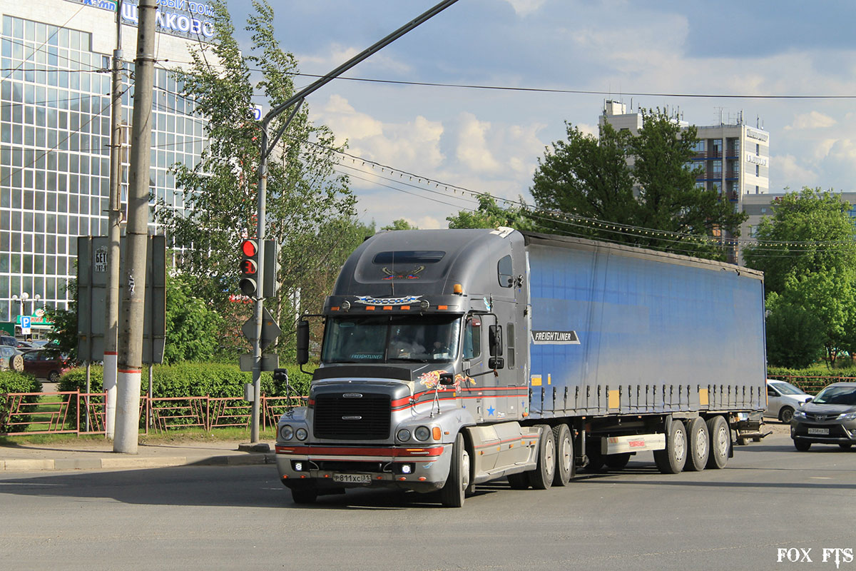 Белгородская область, № Р 811 ХС 31 — Freightliner Century Class