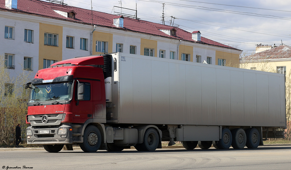 Краснодарский край, № В 884 СС 123 — Mercedes-Benz Actros ('2009) 1844