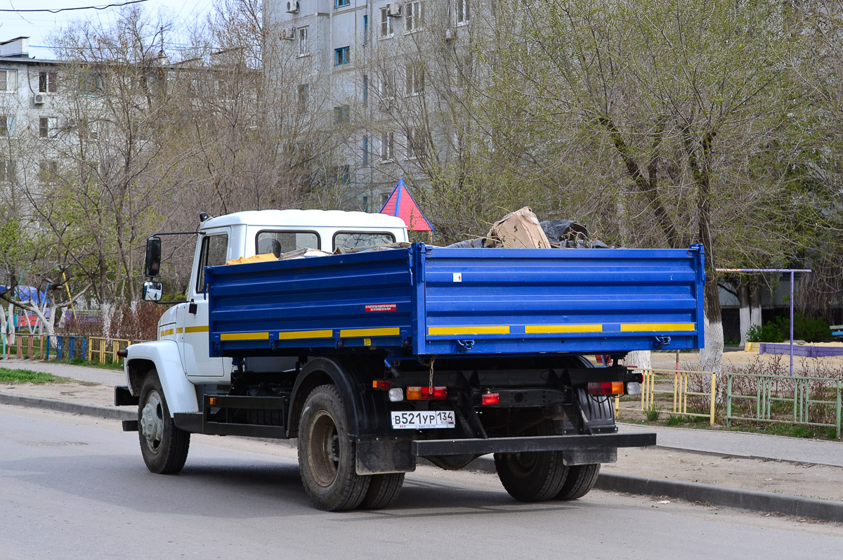 Волгоградская область, № В 521 УР 134 — ГАЗ-3309