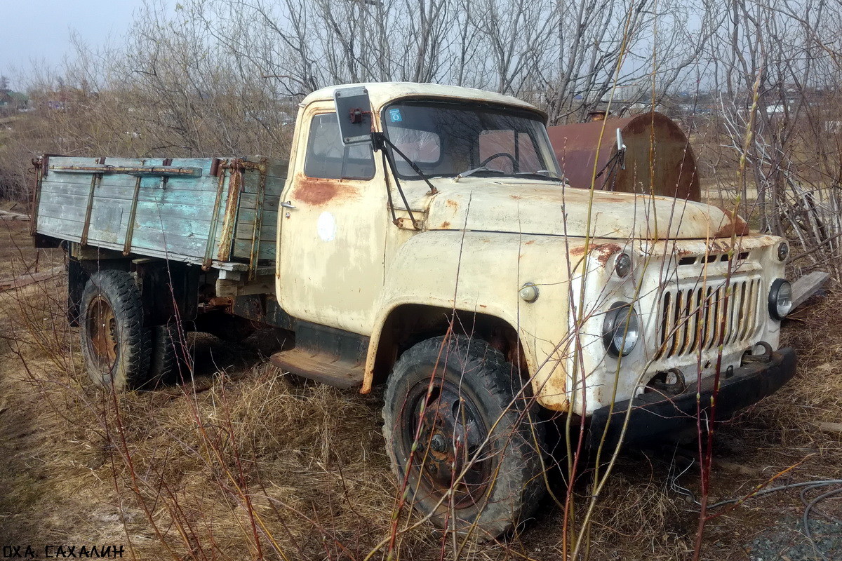 Сахалинская область, № А 692 КУ 65 — ГАЗ-52-04