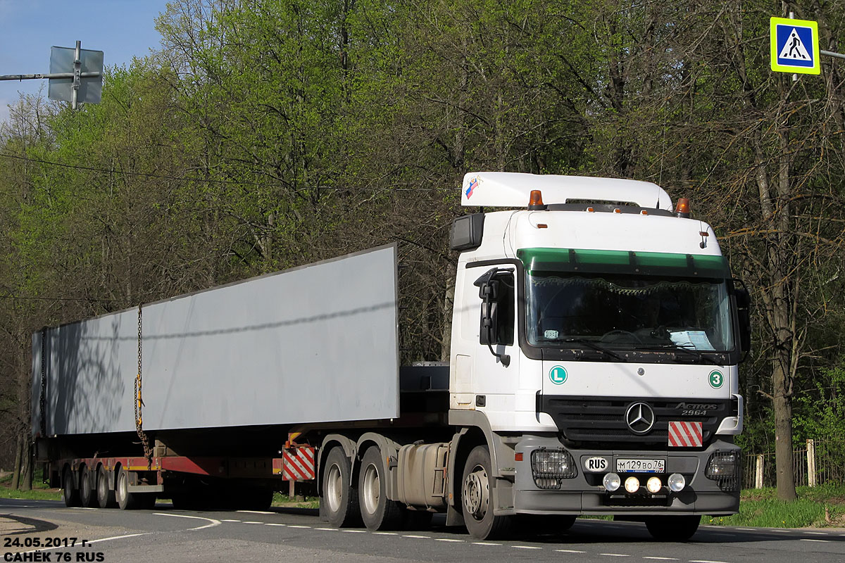 Ярославская область, № М 129 ВО 76 — Mercedes-Benz Actros ('2003) 2641