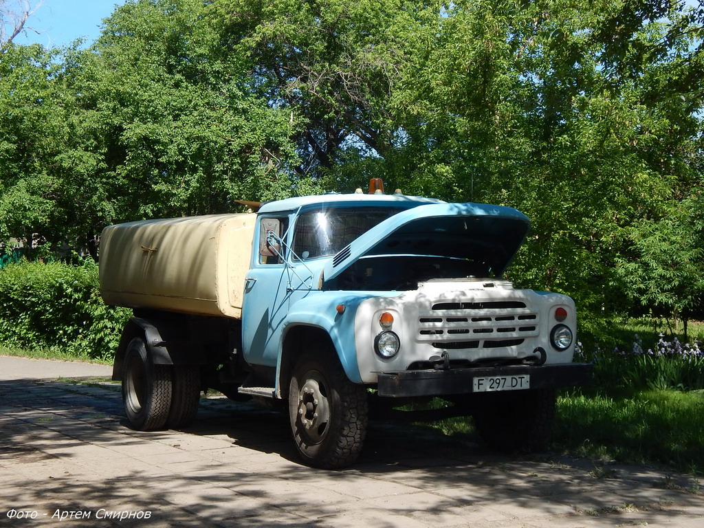 Восточно-Казахстанская область, № F 297 DT — ЗИЛ-431412