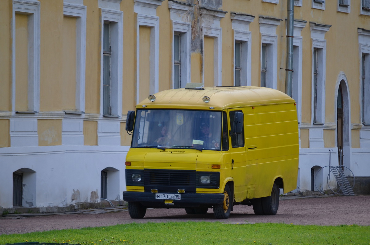 Карелия, № М 170 ЕН 10 — Mercedes-Benz T2 ('1967)