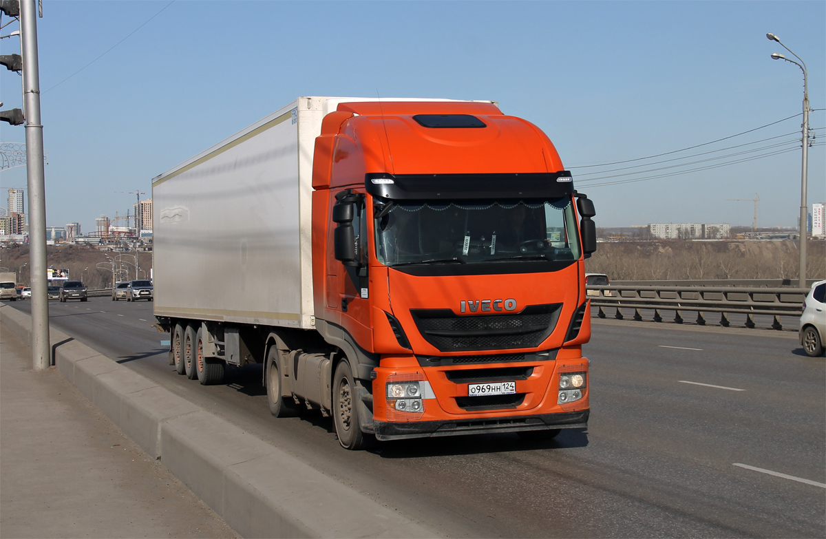 Красноярский край, № О 969 НН 124 — IVECO Stralis ('2012)