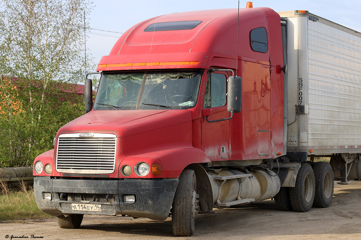 Саха (Якутия), № А 114 ЕУ 14 — Freightliner Century Class