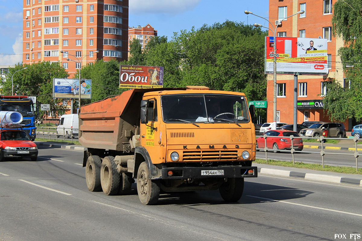 Московская область, № Т 954 АН 750 — КамАЗ-5511