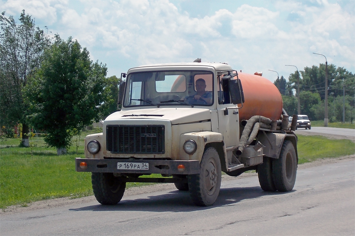 Волгоградская область, № Р 169 РА 34 — ГАЗ-3307