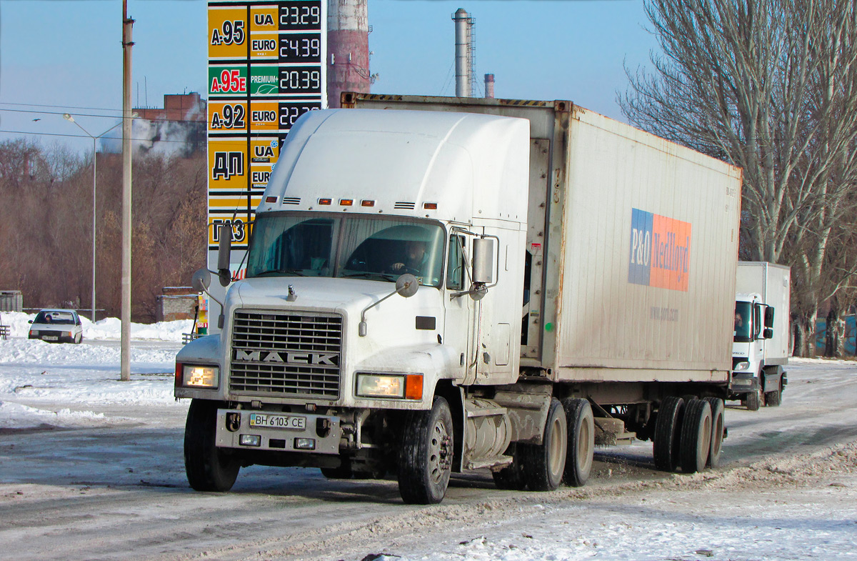 Одесская область, № ВН 6103 СЕ — Mack CH