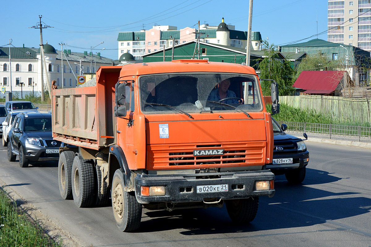 Чувашия, № В 020 КЕ 21 — КамАЗ-65115-D3