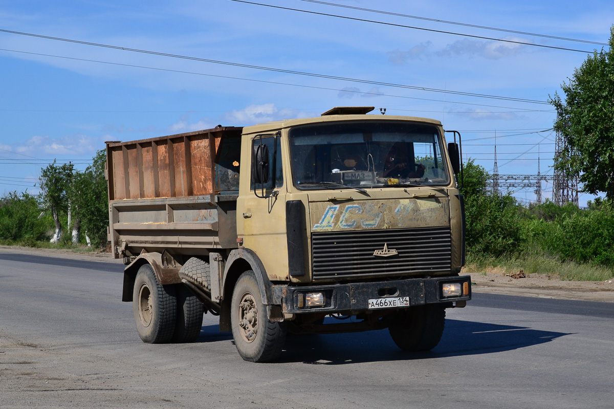 Волгоградская область, № А 466 ХЕ 134 — МАЗ-5551 [555100]