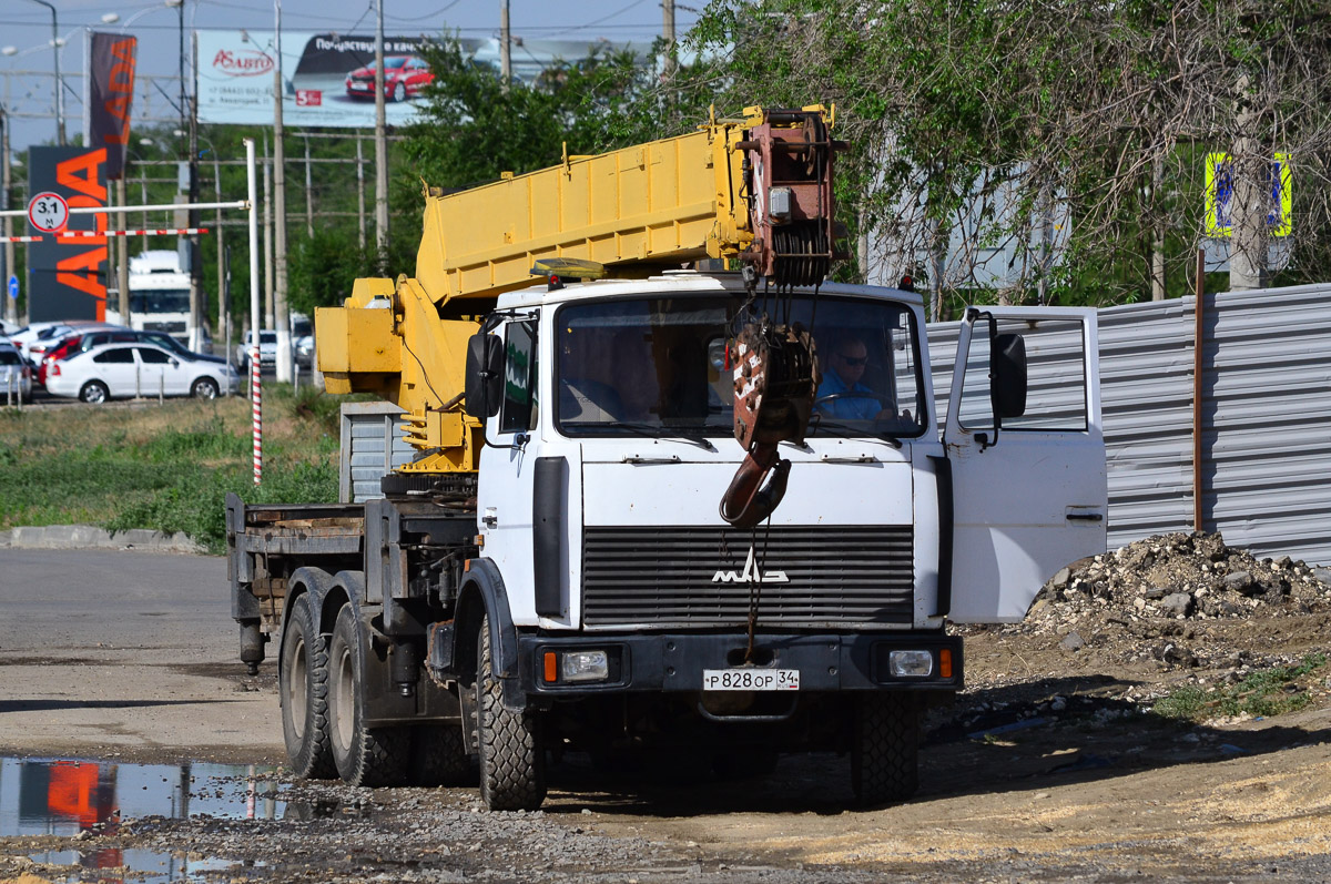 Волгоградская область, № Р 828 ОР 34 — МАЗ-630303