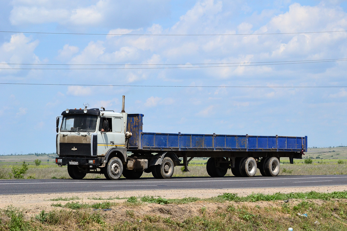 Волгоградская область, № К 061 МХ 34 — МАЗ-54324