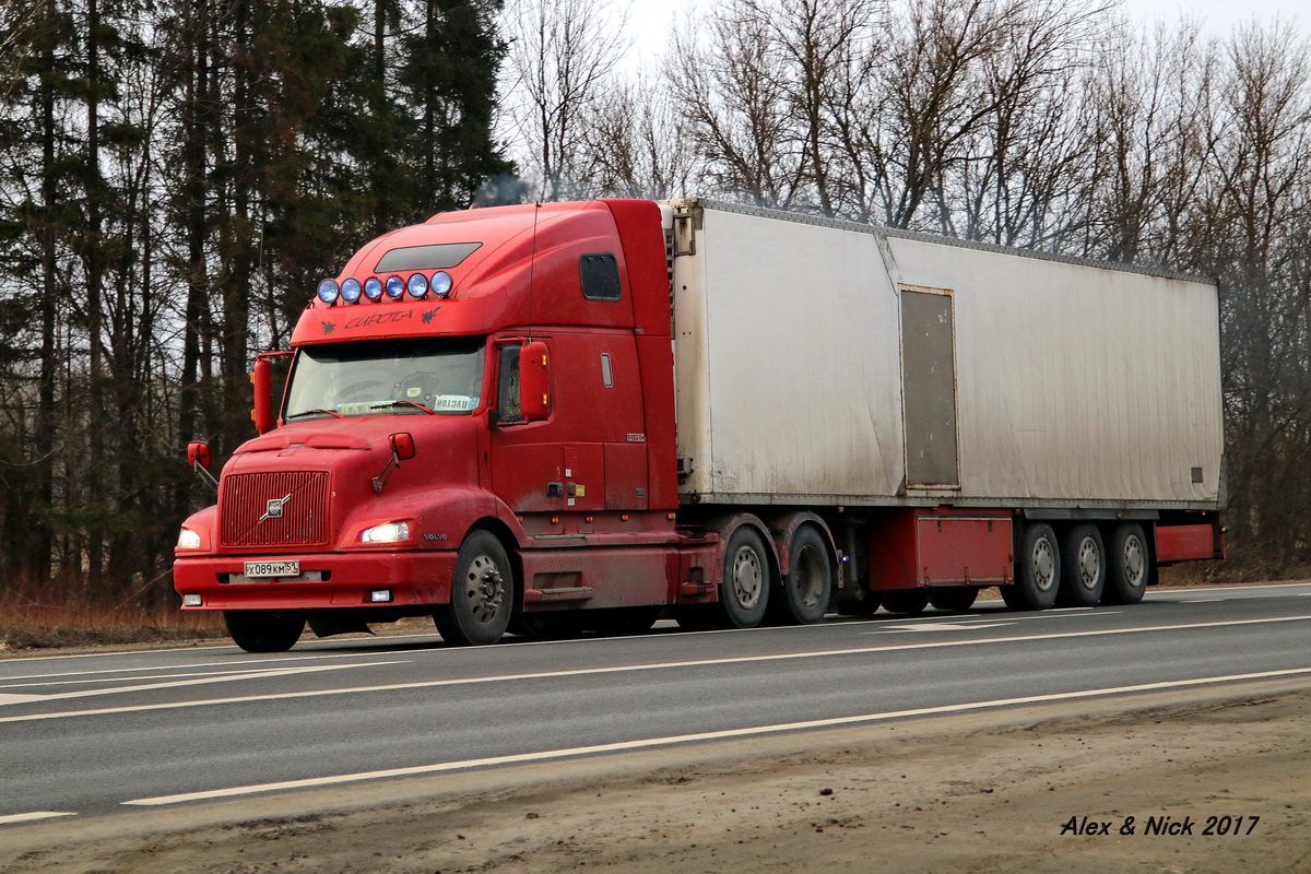 Мурманская область, № Х 089 КМ 51 — Volvo VNL660