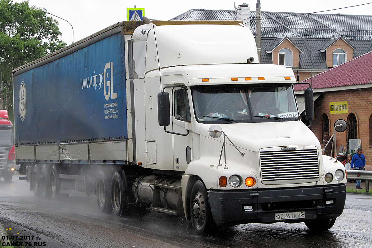 Вологодская область, № В 226 ТК 35 — Freightliner Century Class