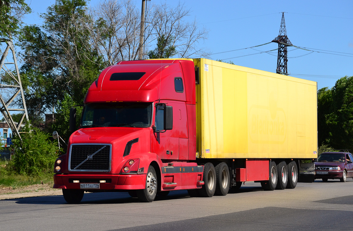 Волгоградская область, № В 811 АН 134 — Volvo VNL670