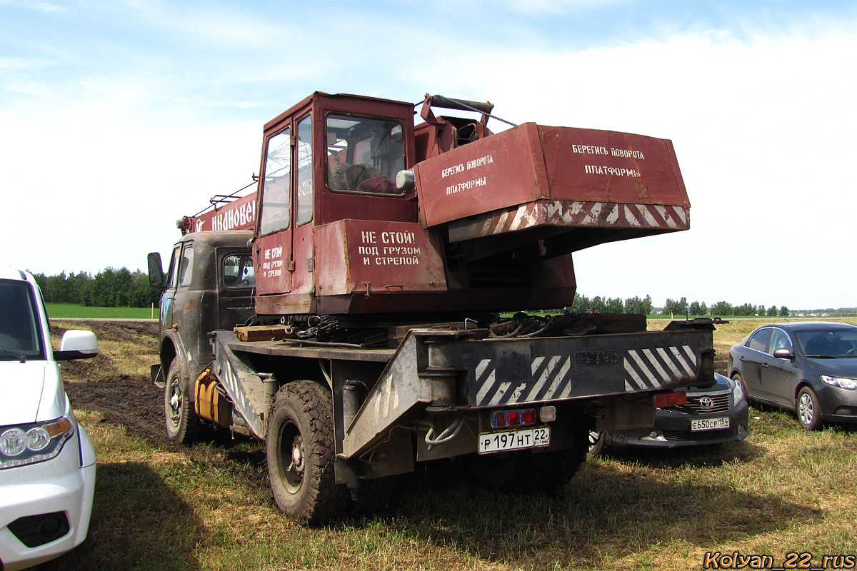 Алтайский край, № Р 197 НТ 22 — МАЗ-5334