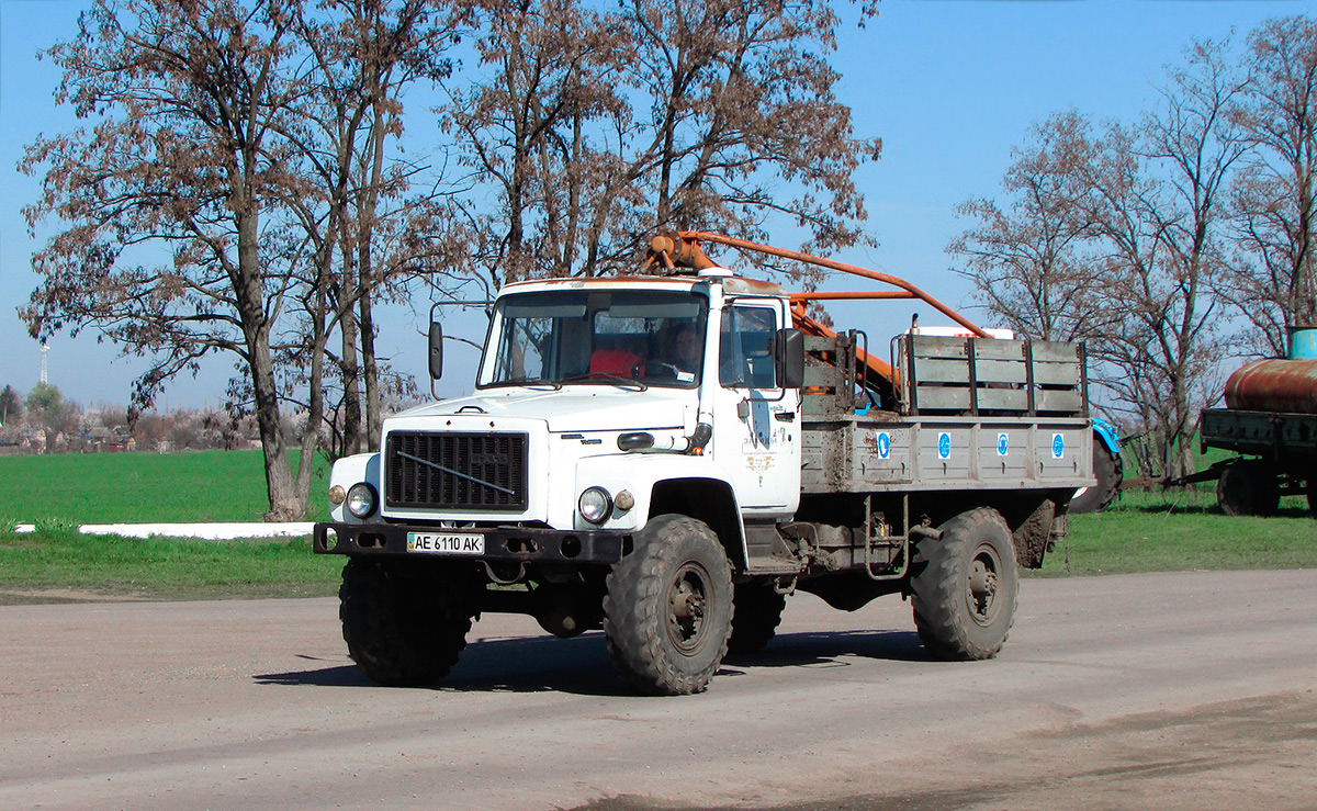 Днепропетровская область, № АЕ 6110 АК — ГАЗ-33081 «Садко»