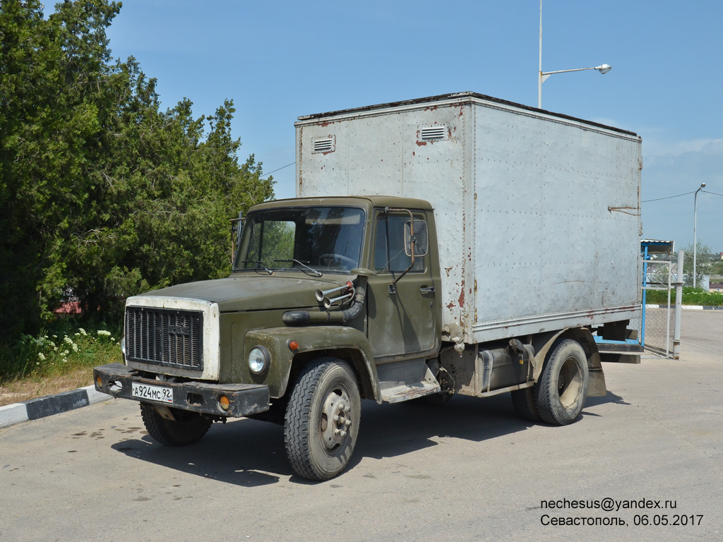 Севастополь, № А 924 МС 92 — ГАЗ-4301