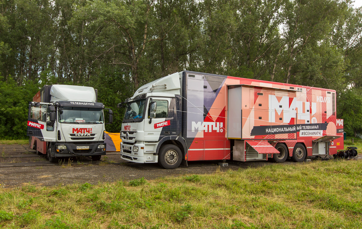 Москва, № М 712 УХ 197 — IVECO EuroCargo ('2008); Москва, № С 914 ОХ 197 — Mercedes-Benz Actros ('2009) 2541