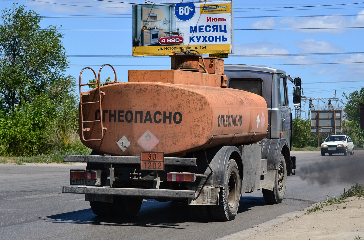 Волгоградская область, № В 815 КМ 134 — МАЗ-5337 [533700]