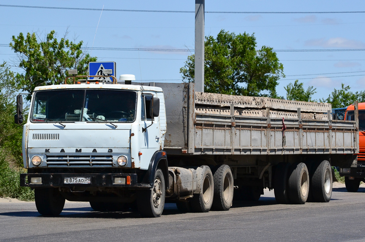 Волгоградская область, № Е 875 АО 34 — КамАЗ-5320