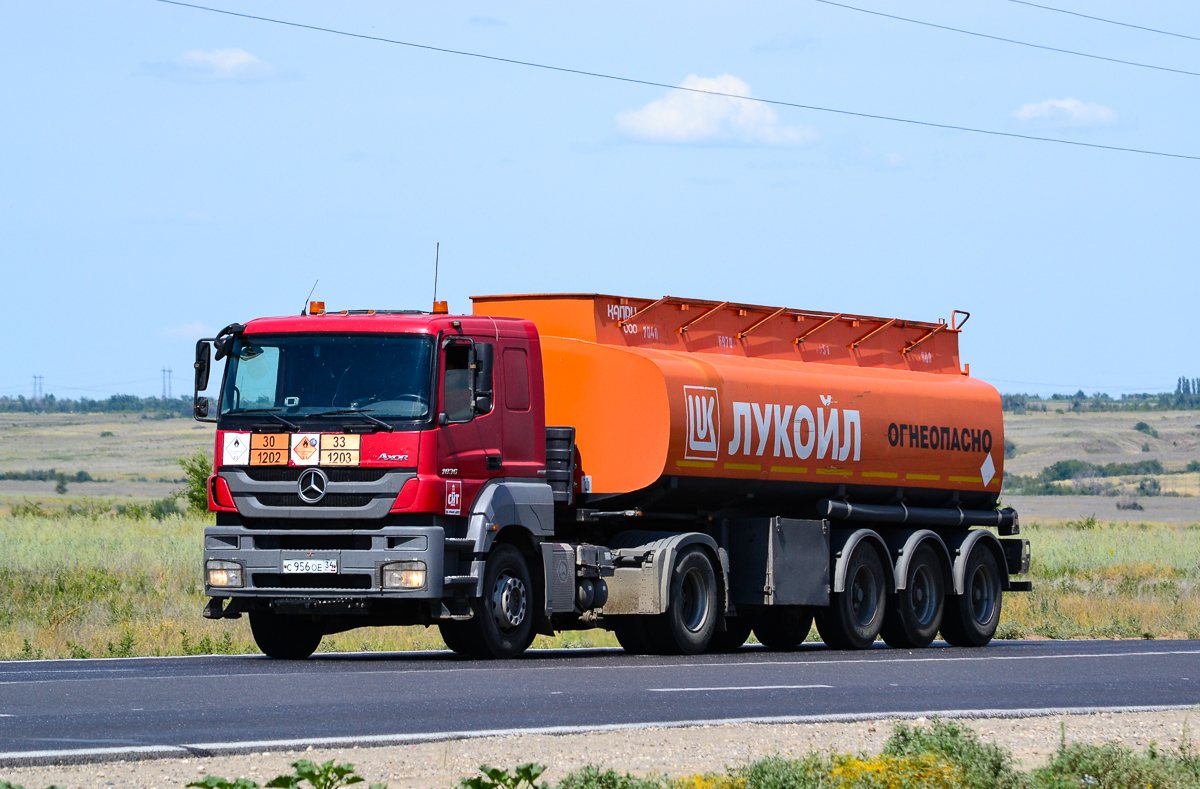 Волгоградская область, № С 956 ОЕ 34 — Mercedes-Benz Axor 1836