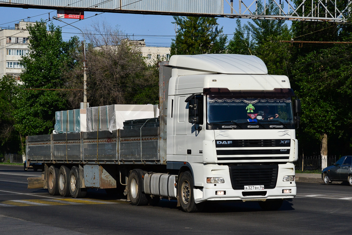 Волгоградская область, № А 327 ВН 34 — DAF XF95 FT