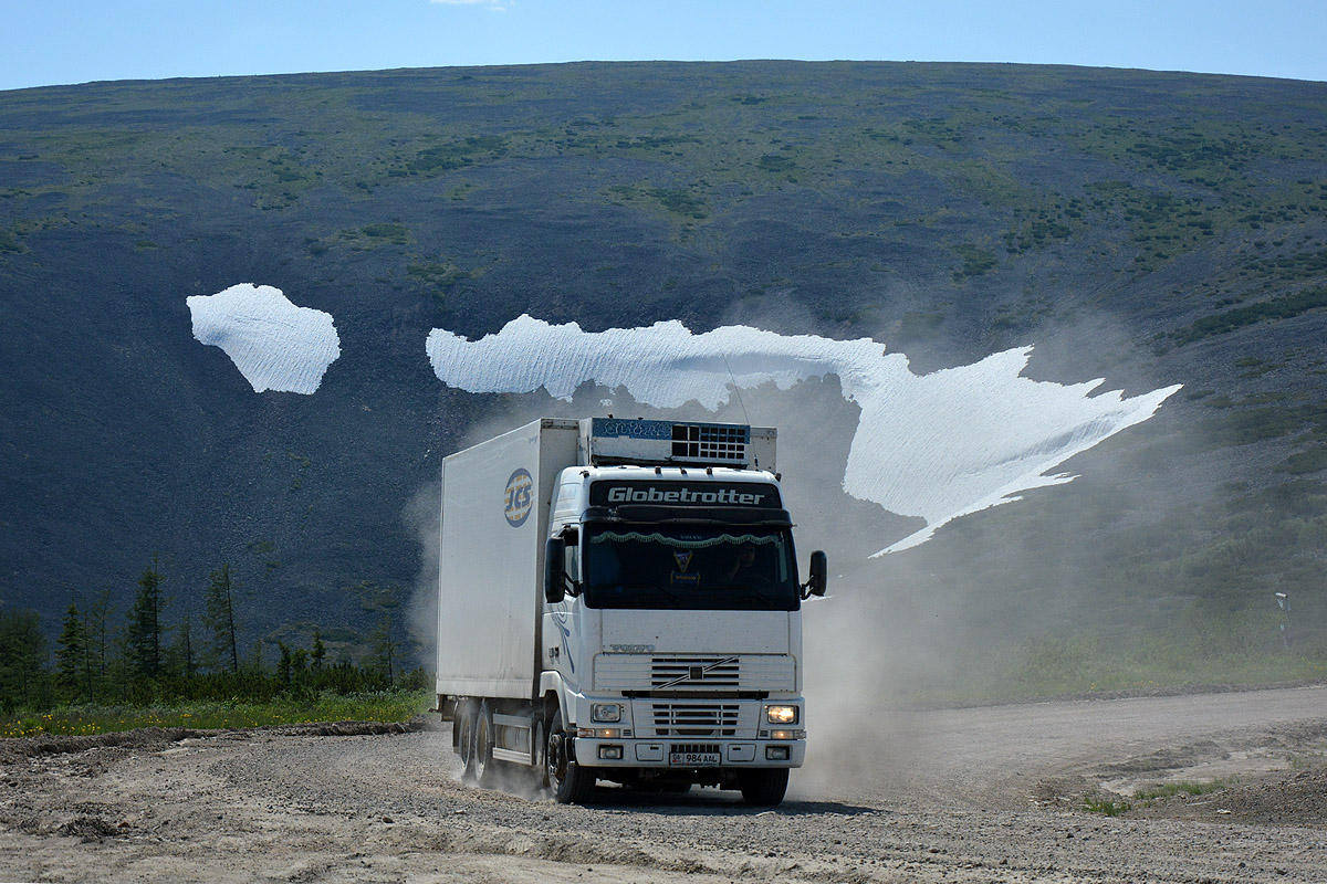 Киргизия, № 06 984 AAL — Volvo ('1993) FH12.460