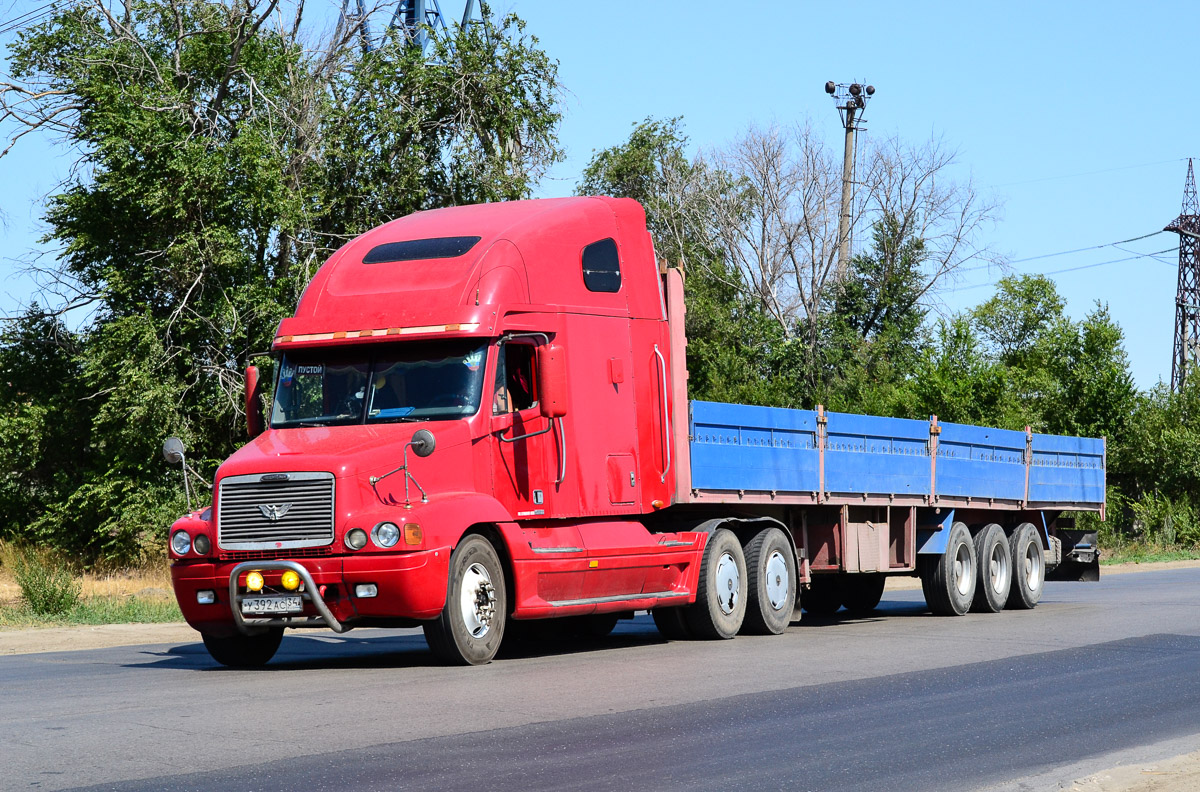 Волгоградская область, № У 392 АС 34 — Freightliner Century Class