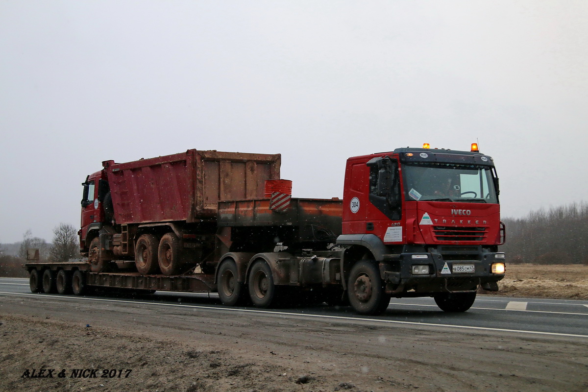 Ленинградская область, № 304 — IVECO Trakker ('2004)