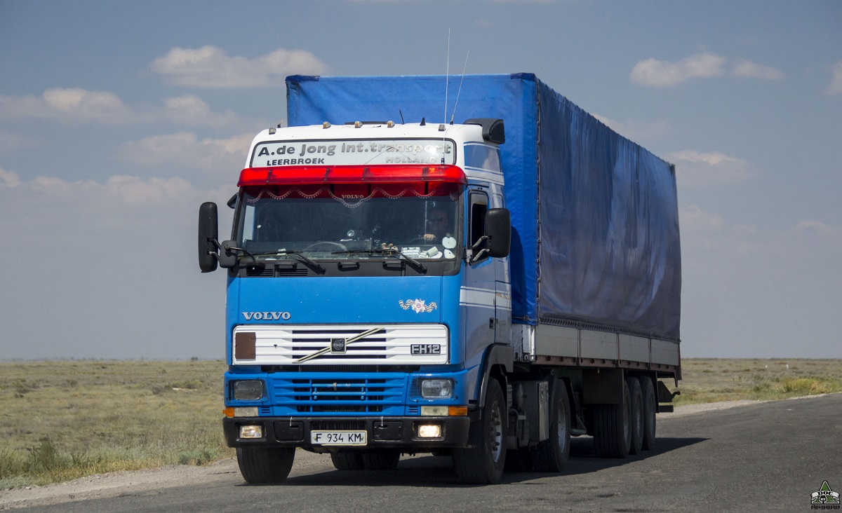 Восточно-Казахстанская область, № F 934 KM — Volvo ('1993) FH-Series