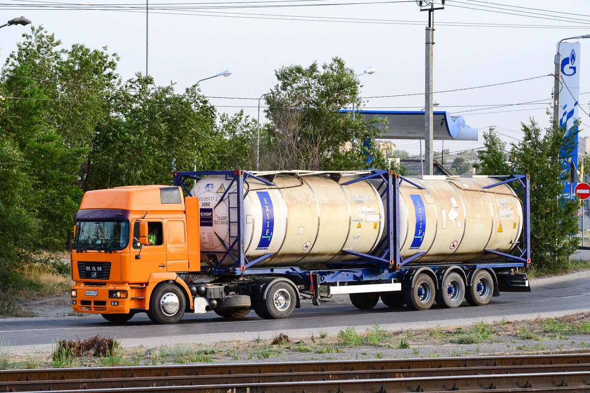 Волгоградская область, № В 681 УЕ 134 — MAN F2000 19.464