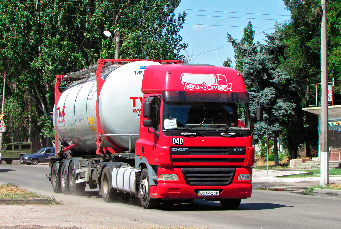 Львовская область, № 040 — DAF CF85 FT