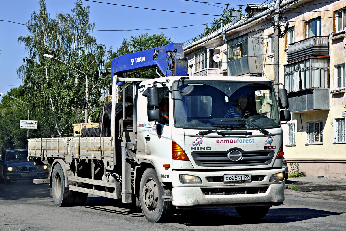 Алтайский край, № Х 625 УН 22 — Hino 500