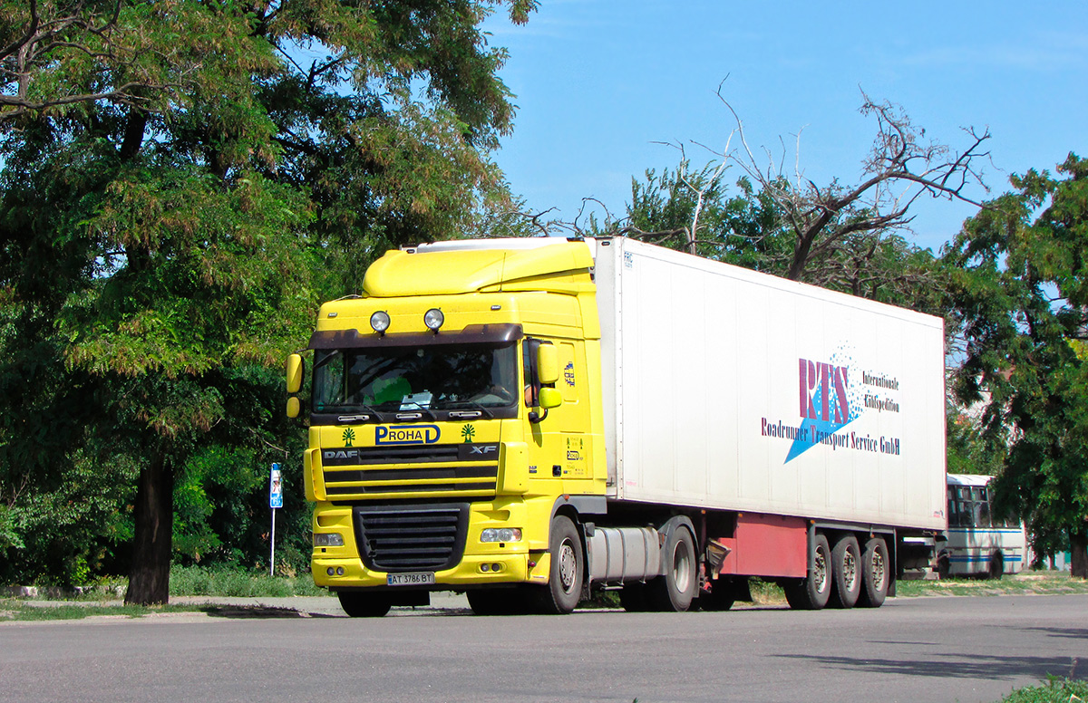 Ивано-Франковская область, № АТ 3786 ВТ — DAF XF105 FT