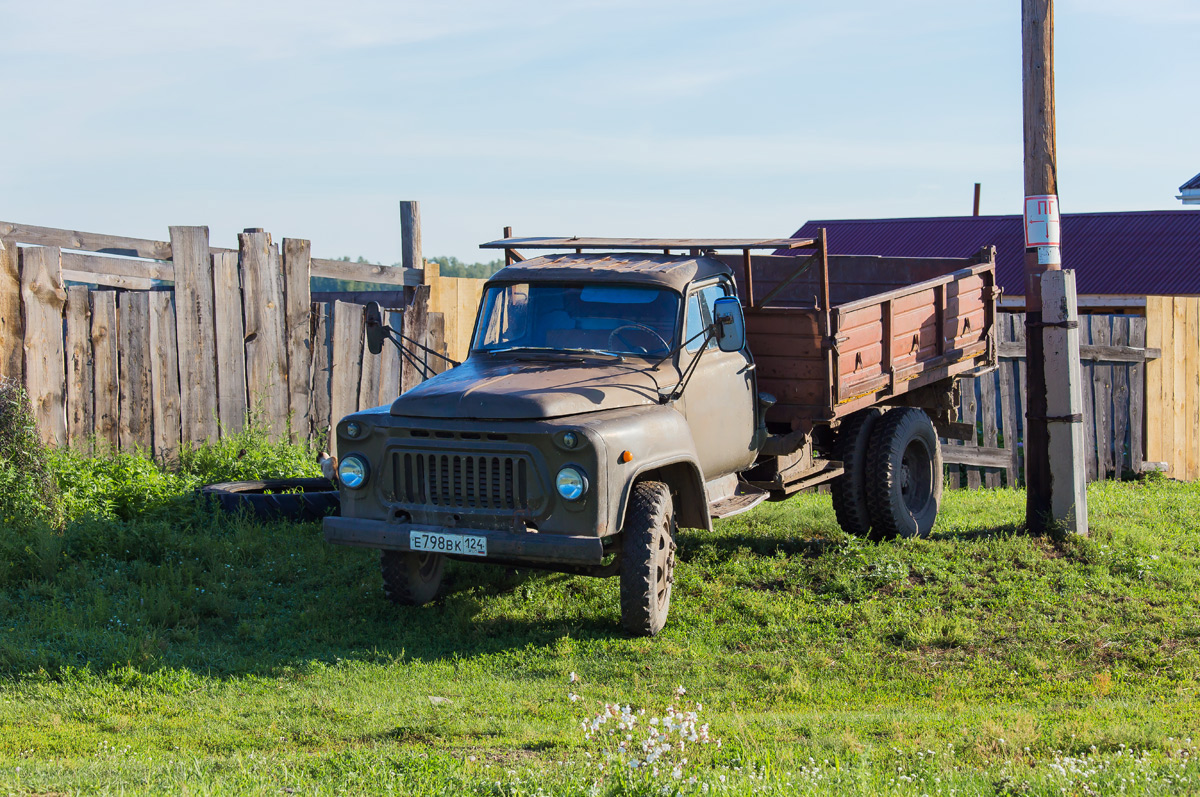 Красноярский край, № Е 798 ВК 124 — ГАЗ-52/53 (общая модель)