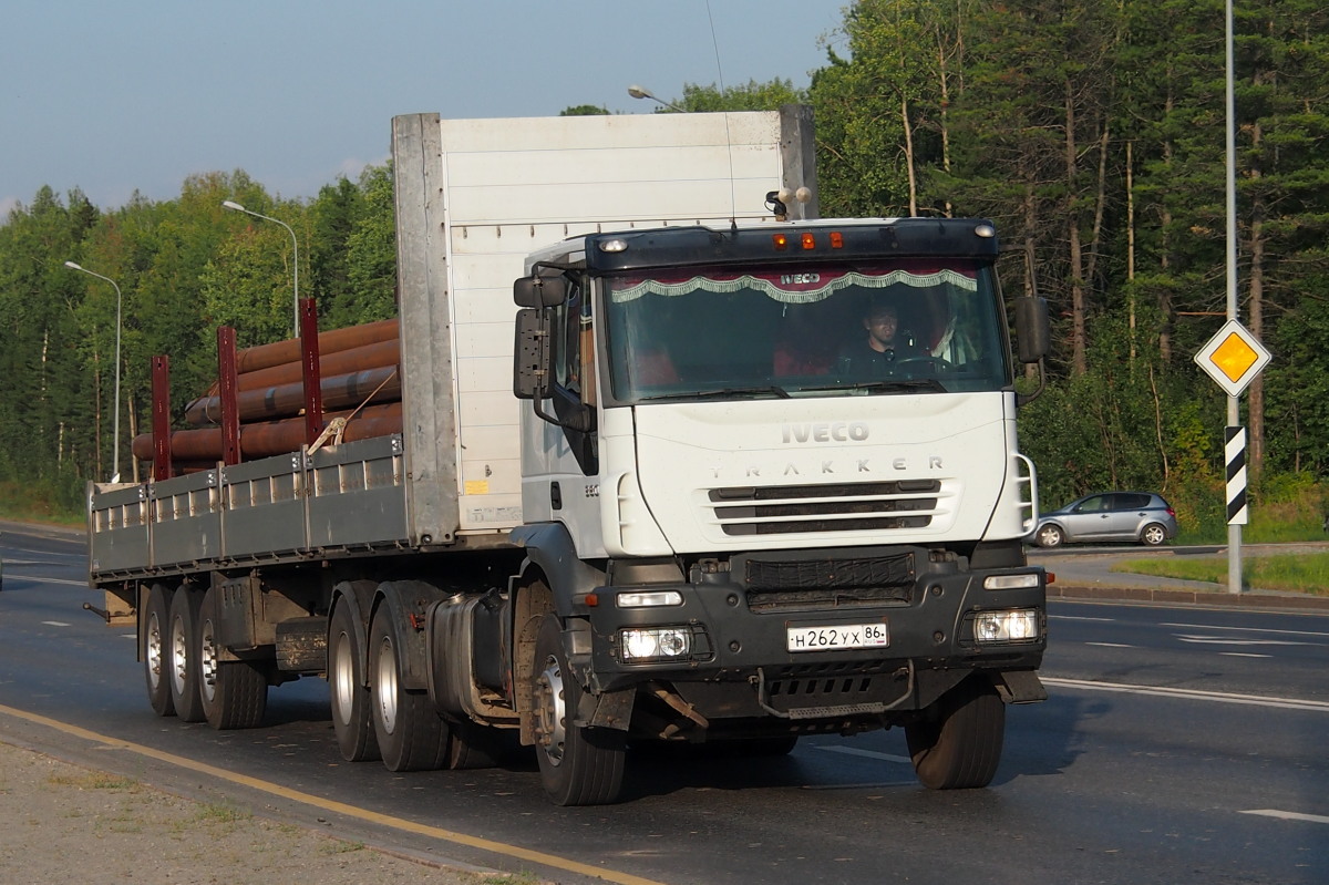 Ханты-Мансийский автоном.округ, № Н 262 УХ 86 — IVECO Trakker ('2004)