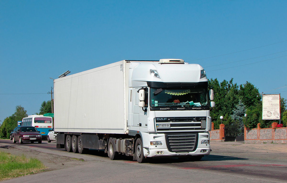 Херсонская область, № ВТ 8370 ВС — DAF XF105 FT