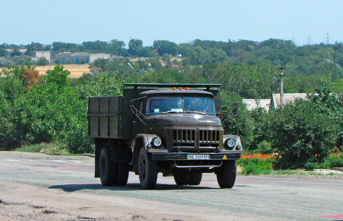 Николаевская область, № ВЕ 3129 ВН — ЗИЛ-431410