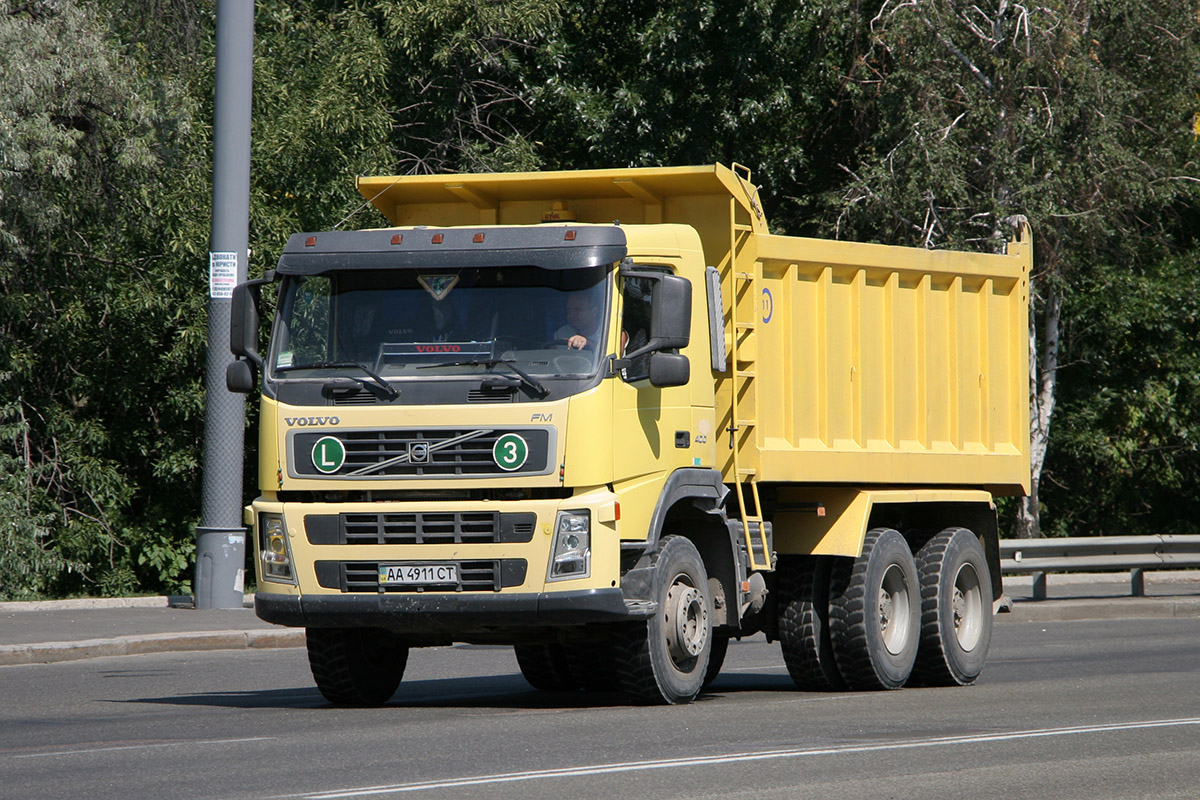 Киев, № 11 — Volvo ('2002) FM12.400