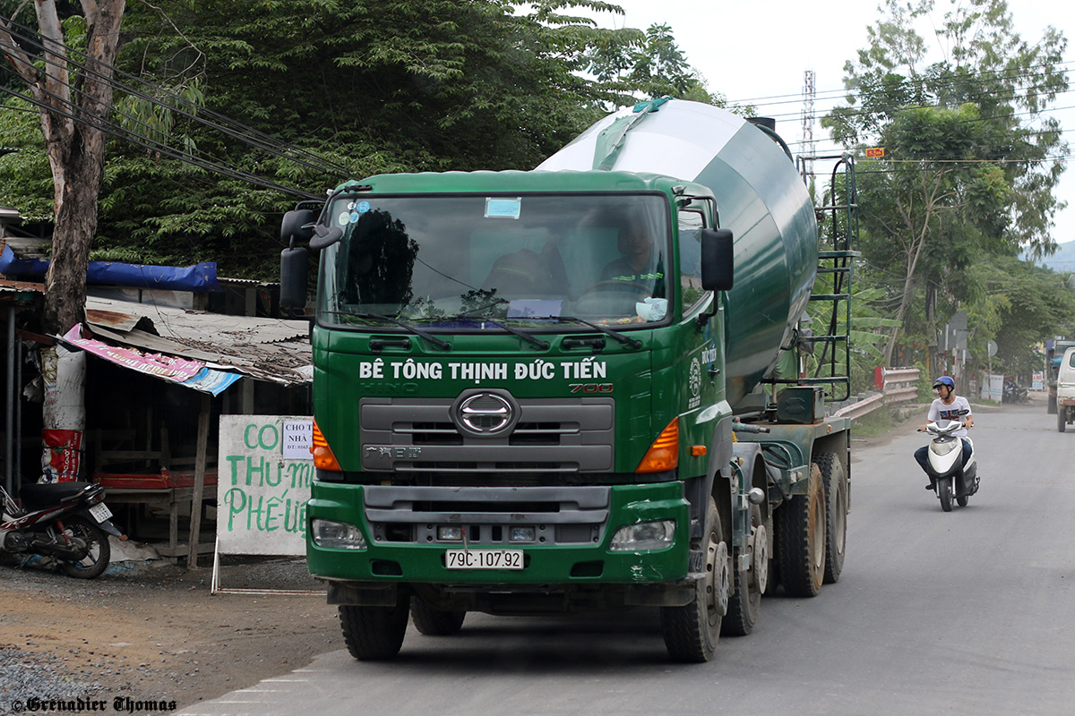 Вьетнам, № 79C-107.92 — Hino 700