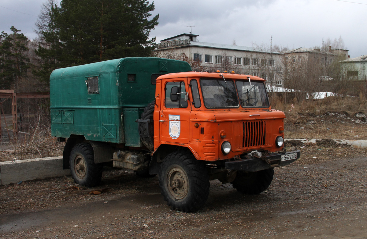 Красноярский край, № Т 542 ЕХ 24 — ГАЗ-66 (общая модель)