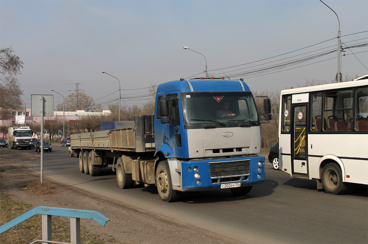 Красноярский край, № С 202 ЕН 124 — Ford Cargo ('2003) 1830T