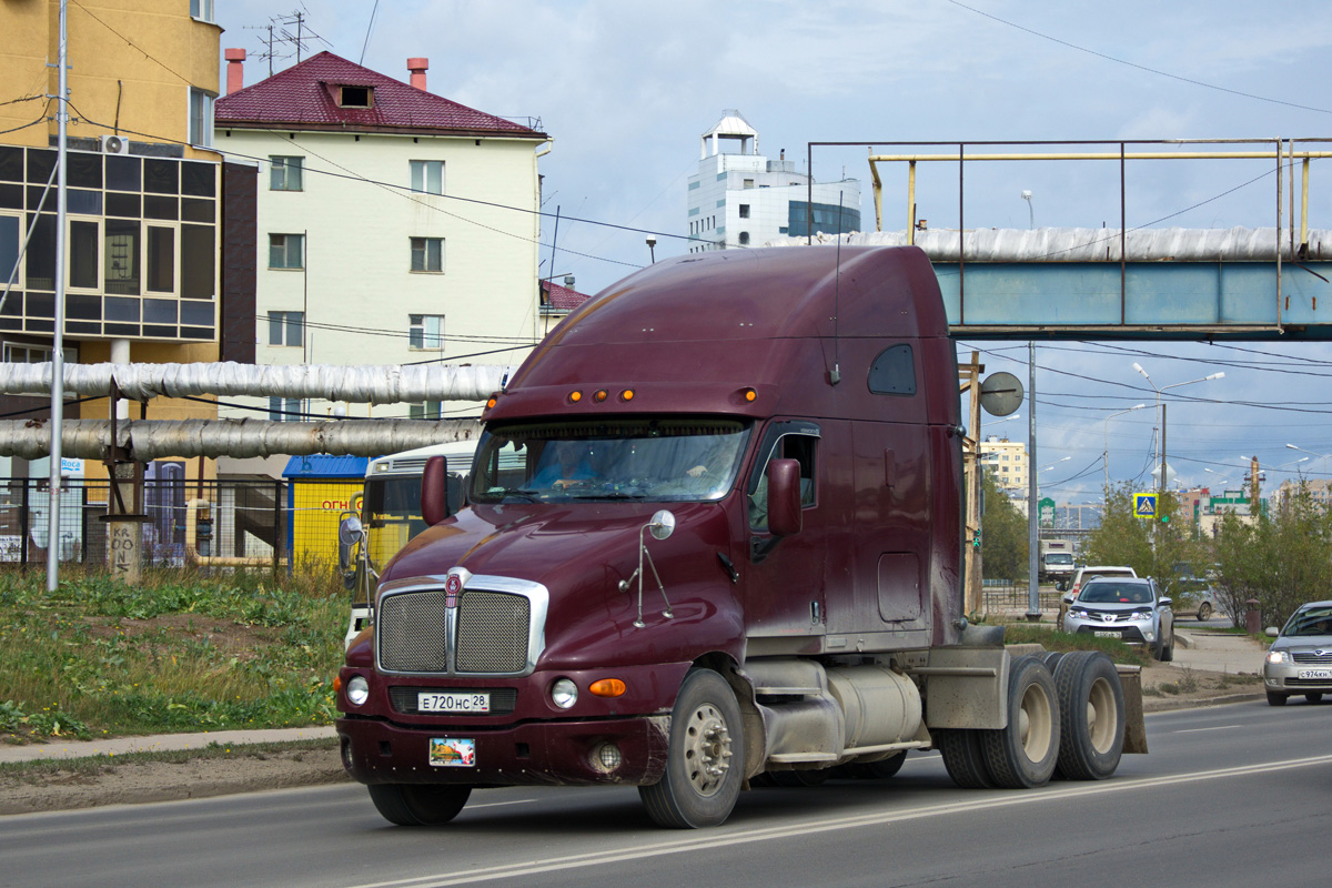 Амурская область, № Е 720 НС 28 — Kenworth T2000