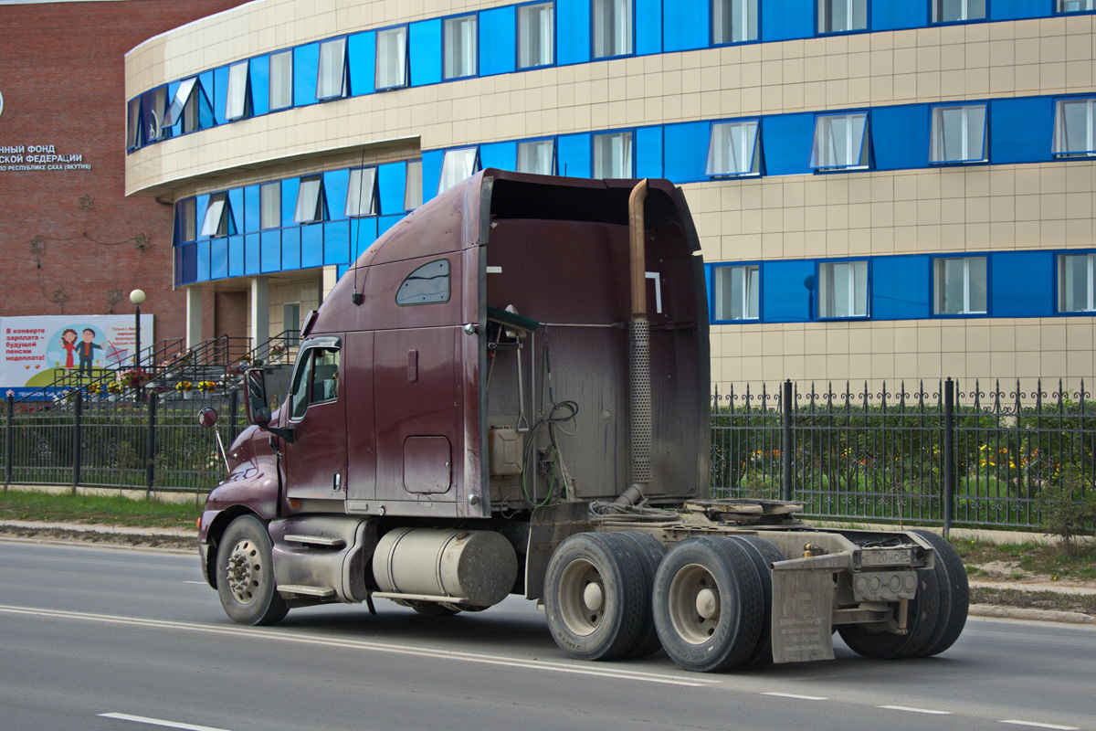 Амурская область, № Е 720 НС 28 — Kenworth T2000