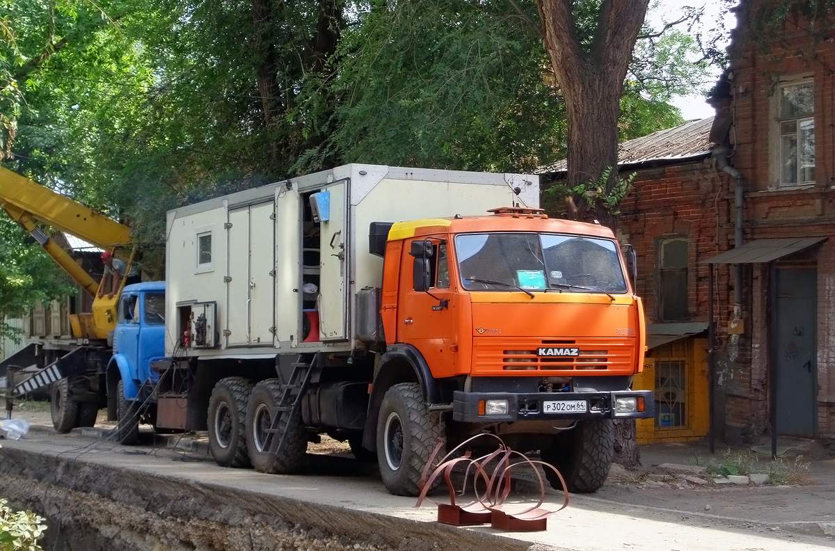 Саратовская область, № Р 302 ОМ 64 — КамАЗ-43118-15 [43118R]