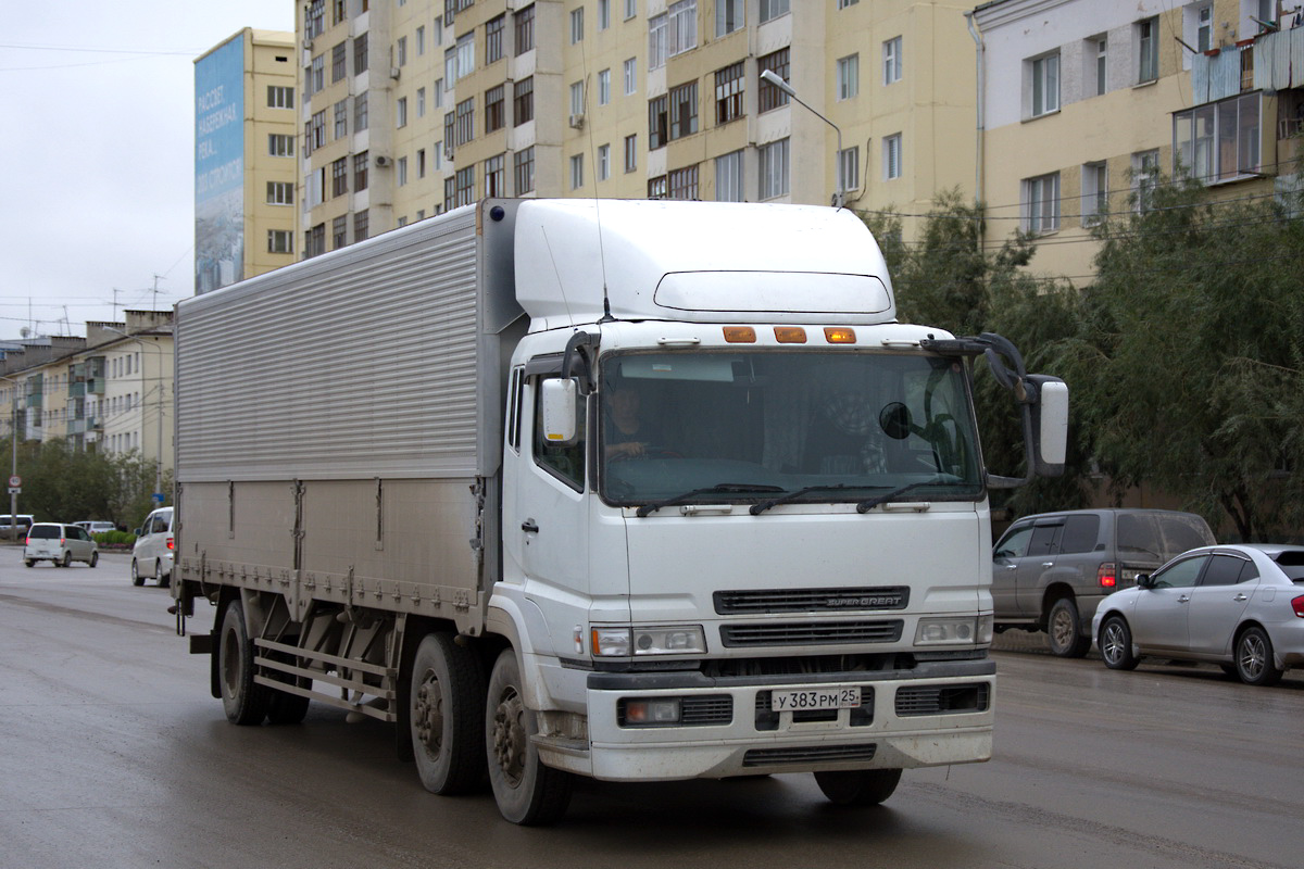 Приморский край, № У 383 РМ 25 — Mitsubishi Fuso Super Great