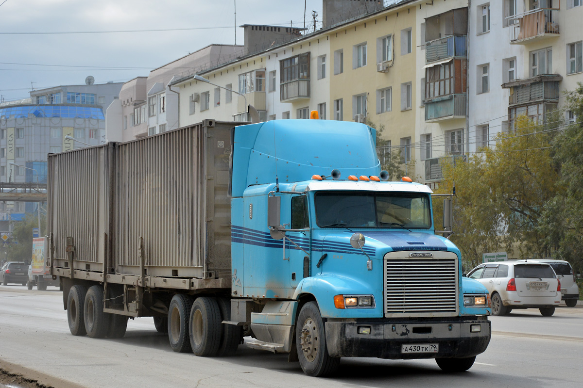 Саха (Якутия), № А 430 ТК 79 — Freightliner FLD 112